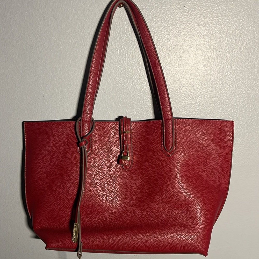 Tutilo tote bag